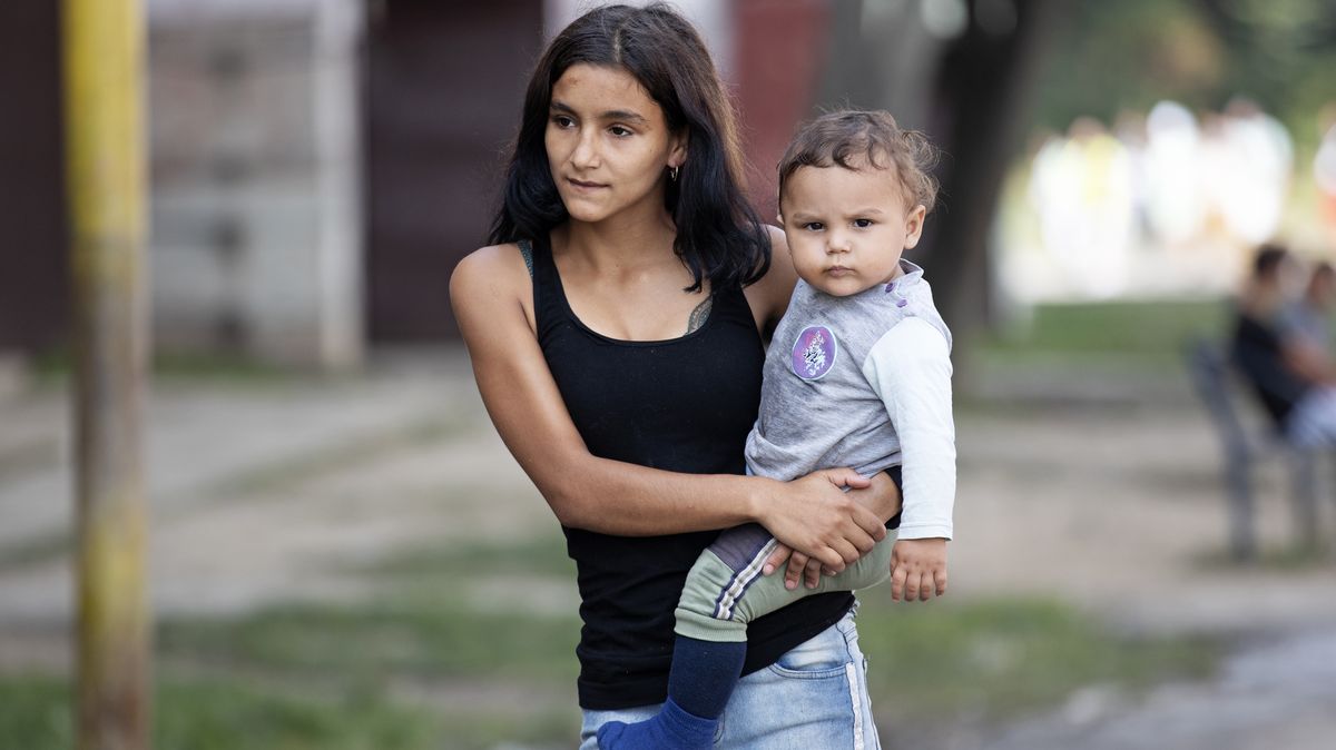 Do Česka uprchlo z Ukrajiny asi 1 200 Romů. Někteří čelí rasismu